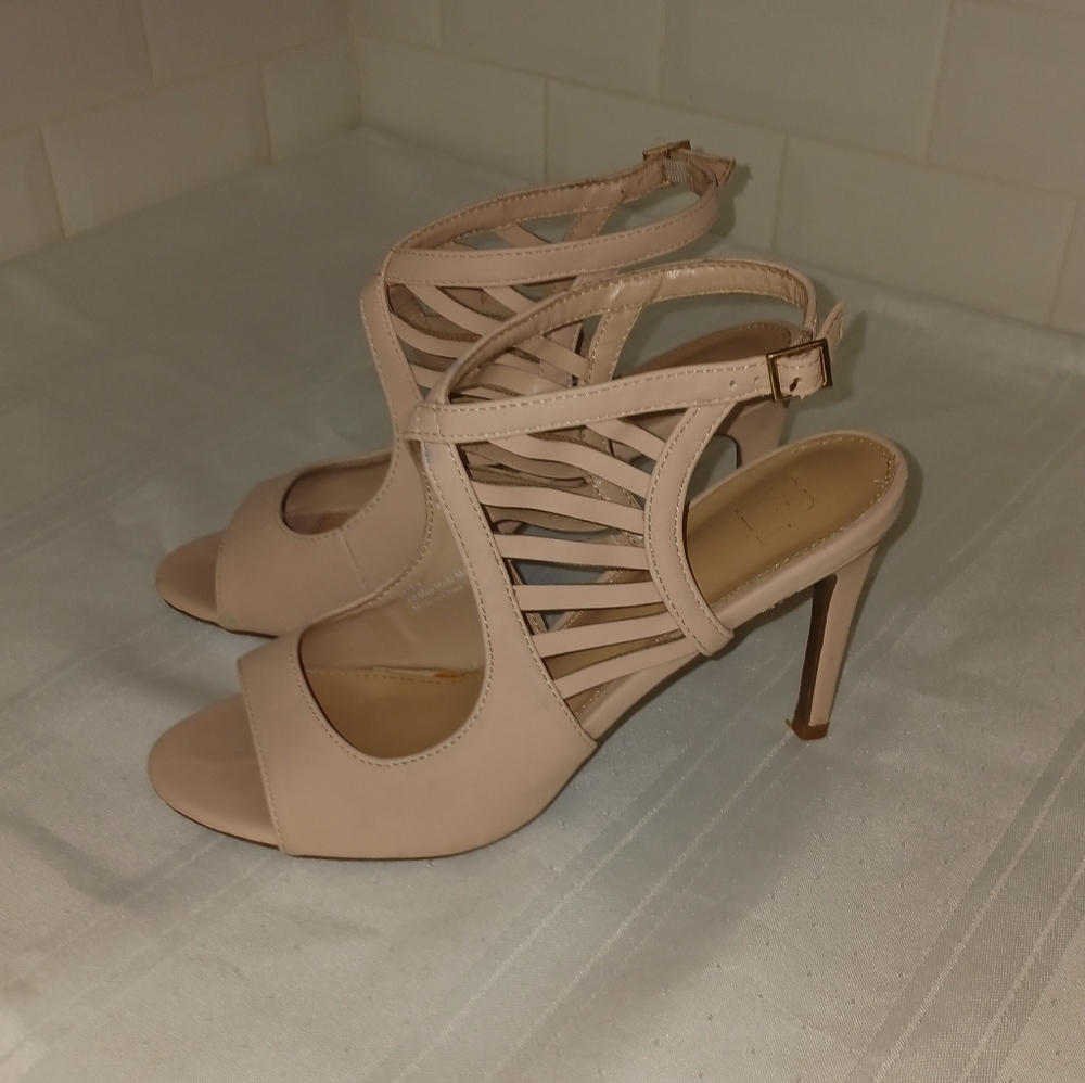 N Y & Co. Light Pink Open Toed Ankle Strap Heels Size 8